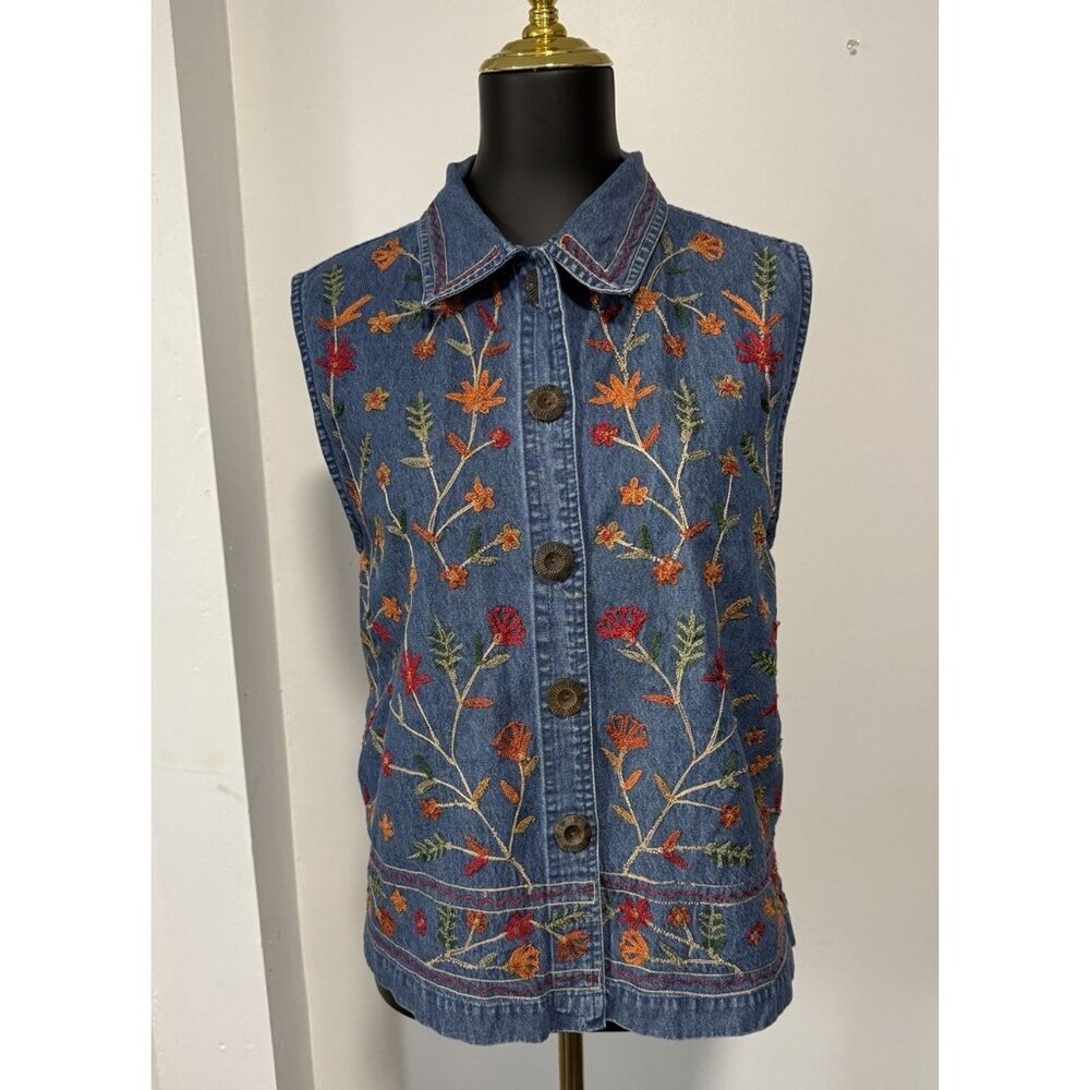 Vintage 80s/90s blue denim cotton sleeveless floral embroidered shirt